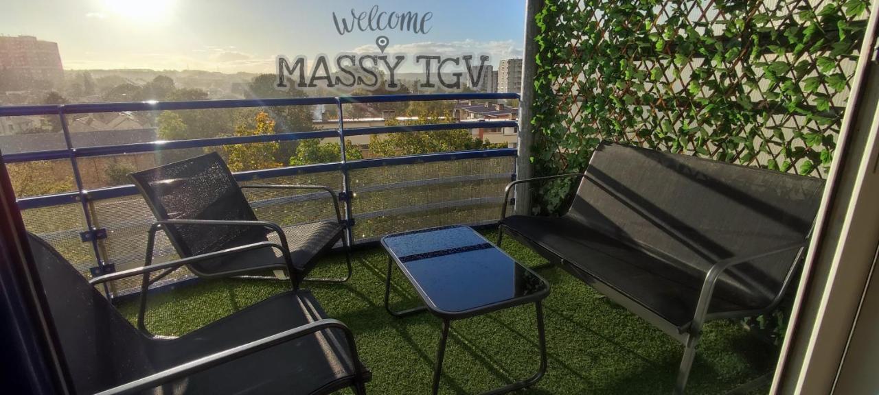 T4 Massy TGV - 80m2 avec Terrasse et bureau - proche coulée verte - idéal Pro ou Famille Exterior foto